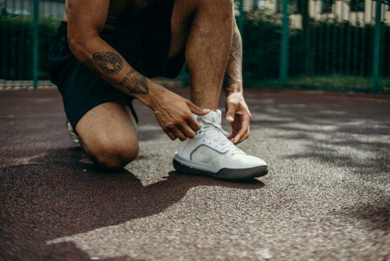 Sportif-se-preparant-pour-sa-seance